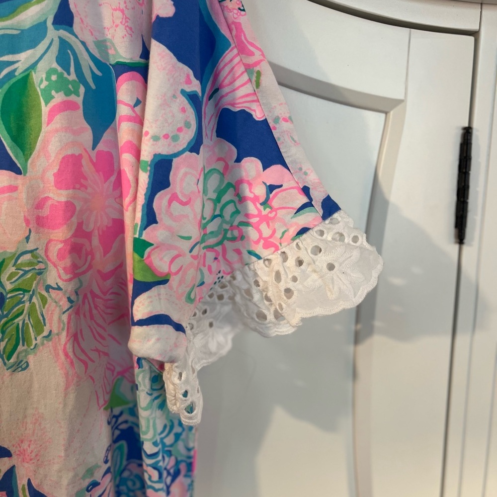 Lilly Pulitzer Helina T-shirt dress in “Peony For Your Thoughts" floral print - Picture 5 of 7